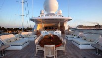 Superyacht APOISE - Al Fresco Dining